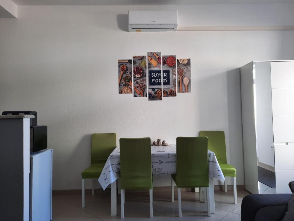 Apartment Gs Centar Gospic Luaran gambar